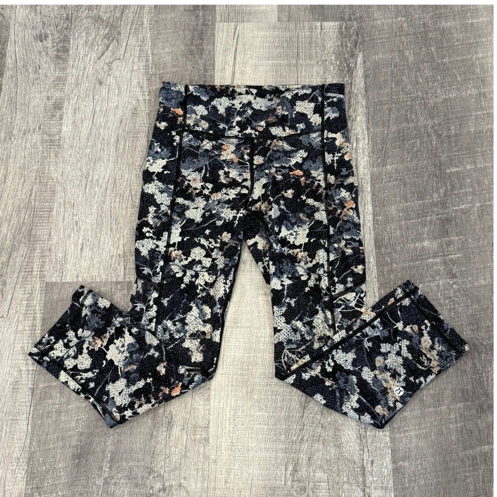 Lululemon Wunder Under Crop Leggings Size 4 Excellent Abstract Print‎ LW6AK7S